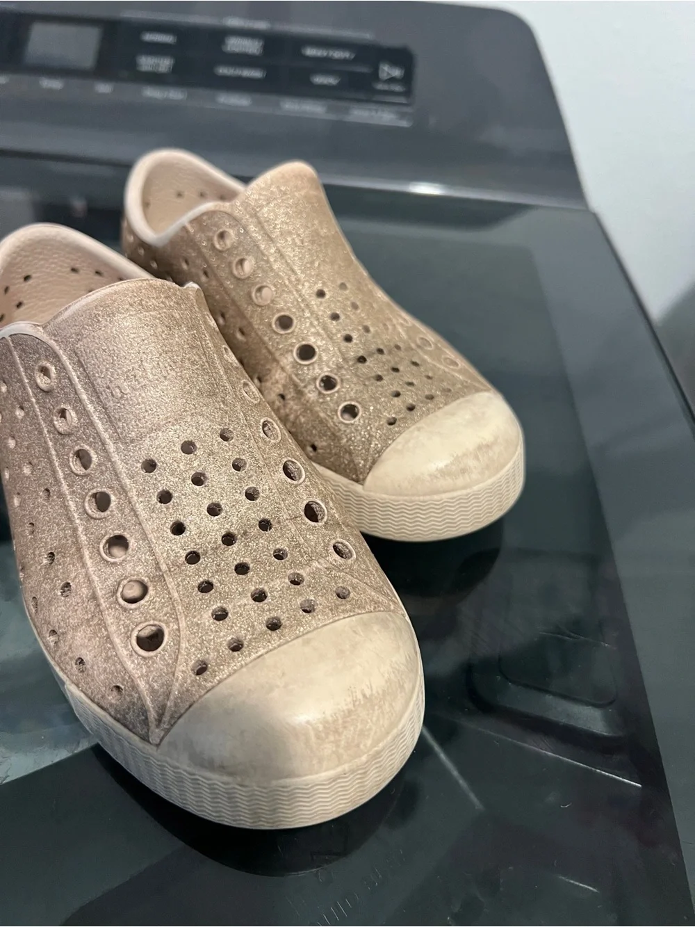 Native Girls Metallic Slip-On Casual Sneakers - Rose Gold